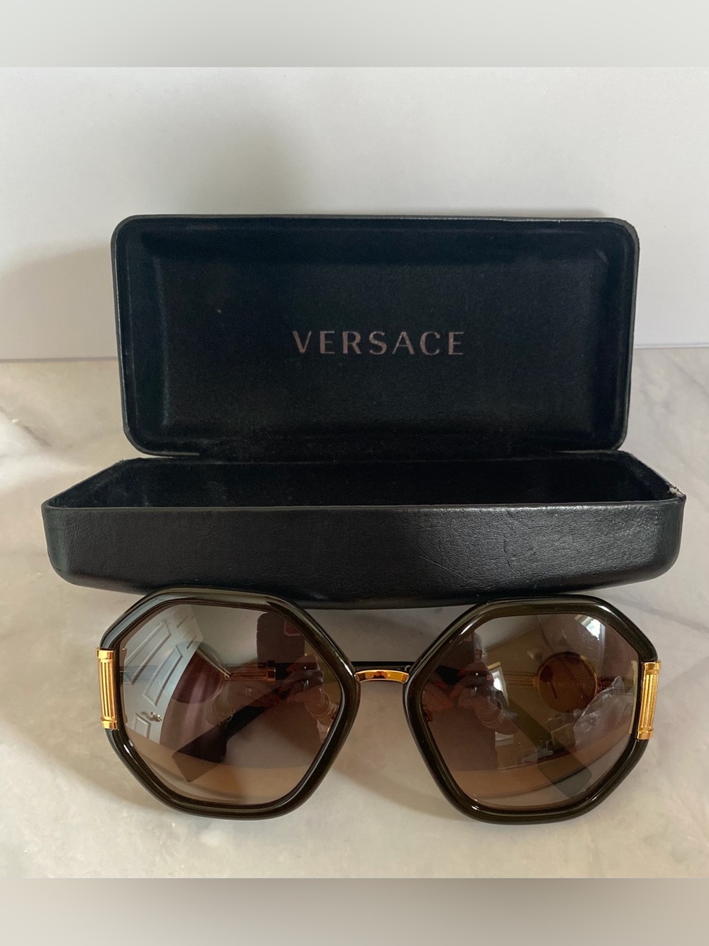 Versace Black Frame Brown Gradient Sunglasses with Gold Medusa Logo - Picture 15 of 16